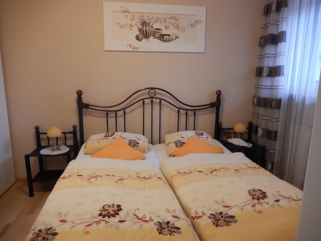 Ferienwohnung Majo Bad Birnbach Kamer foto